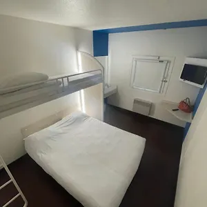 3* Hotel Unisotel A7 Ex-hotel F1